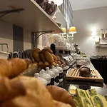 Mertinkus Nordseehotel * 쿡스하펜