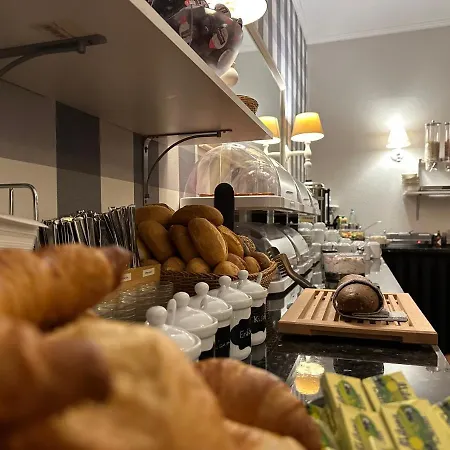 Mertinkus Nordseehotel * 쿡스하펜