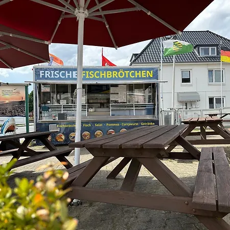 Mertinkus Nordseehotel Bed & Breakfast *