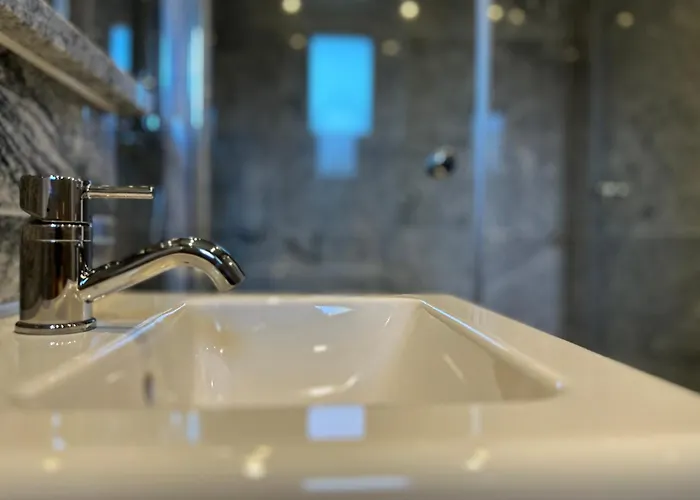 Mertinkus Nordseehotel Отель Куксхафен